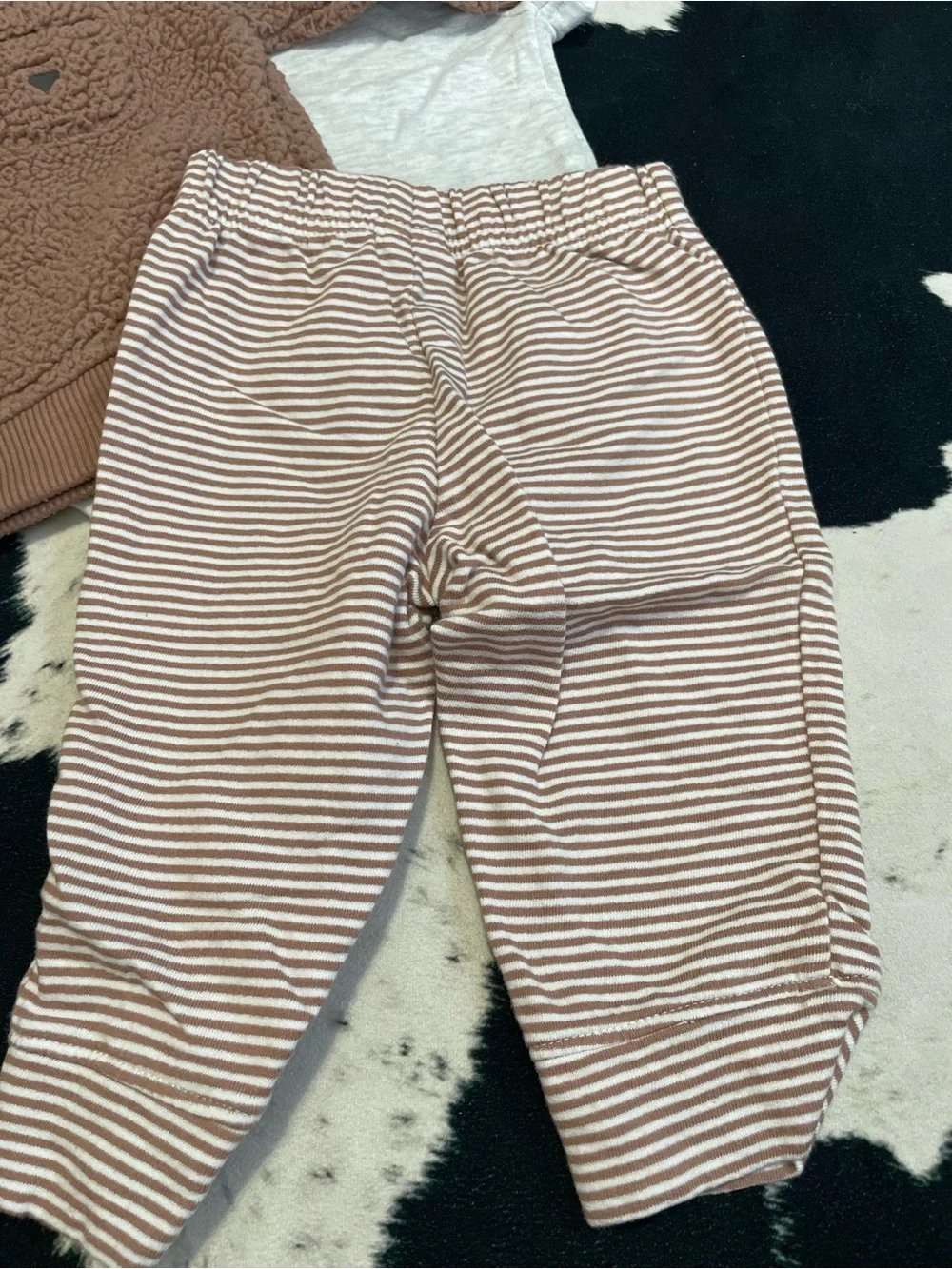 2/$12 Carters Fuzzy Bear Sweatshirt Outfit